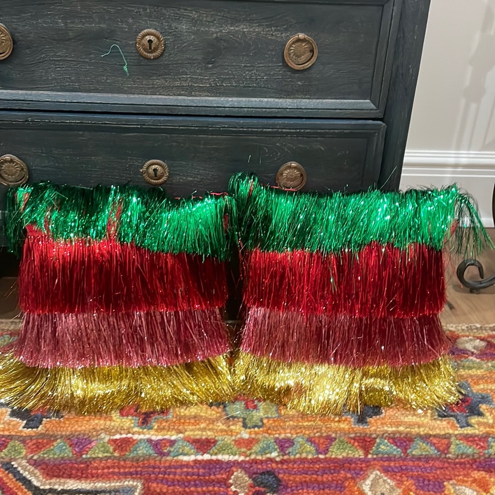 Limited edition packed party pillows